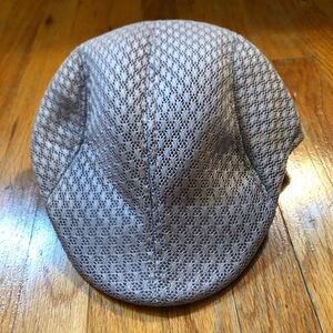 Newsboy cap